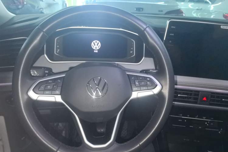 Used Volkswagen Tayron 2023 330TSI Two-Wheel-Drive Luxury Plus Advanced Version