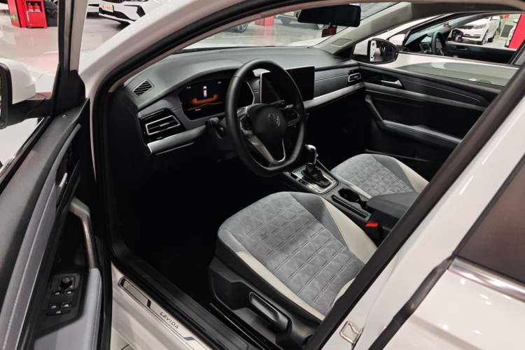 Used Volkswagen Lavida 2023 300TSI DSG Full-Comfort Edition Interior 2