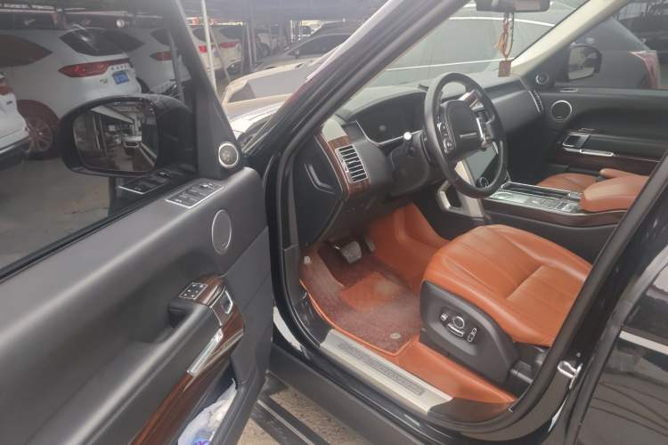 Used Land Rover Range 2016 3.0 SC V6 Vogue SE Long-Wheelbase Edition
