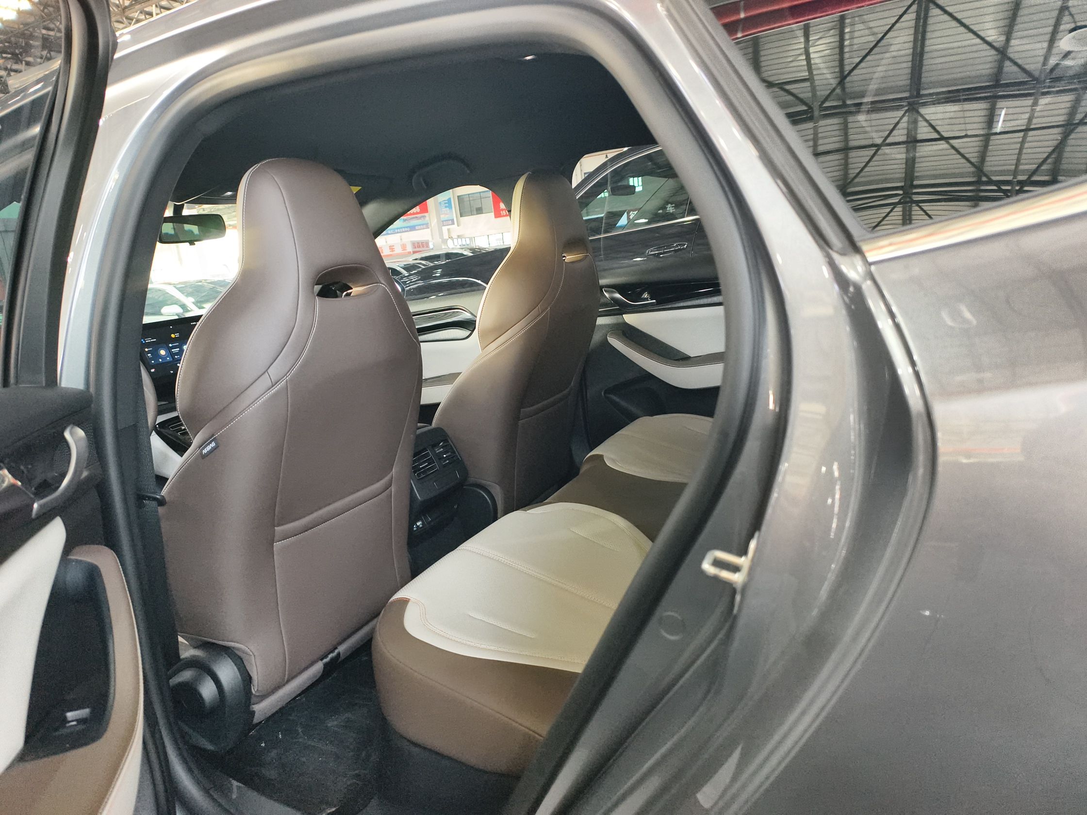 BYD Qin PLUS 2024 HONOR Edition DM-i 55KM Beyond Model — снимка 11