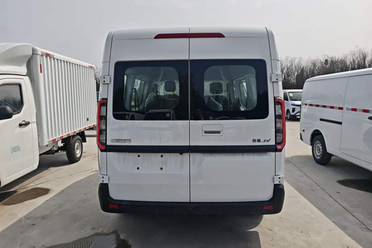 Used Farizon Super VAN 2025 Zhifu Edition, Short-axle Mid-roof 68kWh ZhiXin Exterior 5