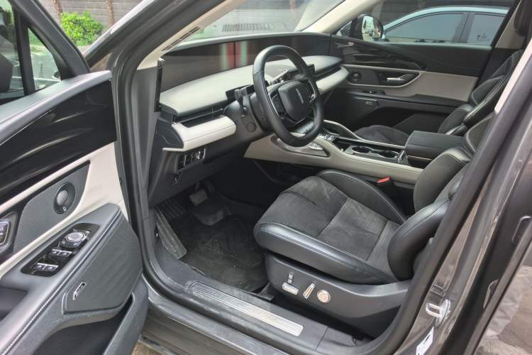 Used Lincoln Nautilus 2023 2.0T All-Wheel-Drive Zunrui Hybrid Version
