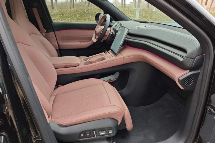 Used Nio EC6 2023 75 kWh
