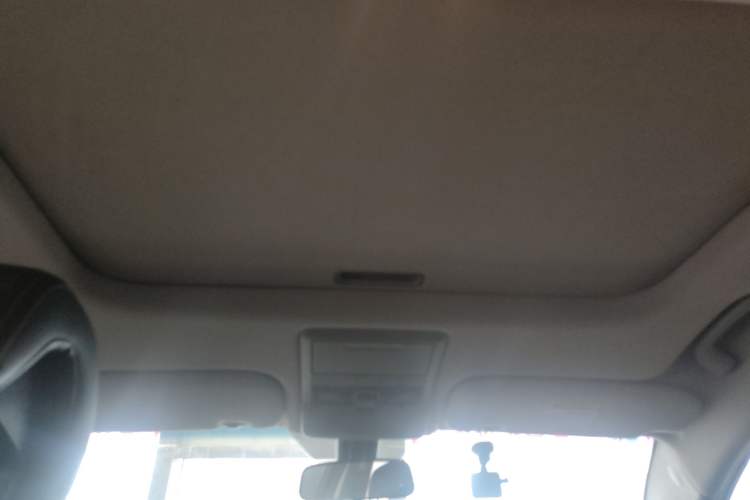 Used Chevrolet Captiva 2015 2.4L Two-Wheel Drive Urban Version 7 Seats
