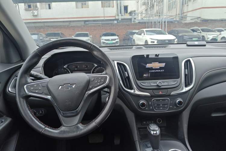 Used Chevrolet Equinox 2018 Redline 550T Automatic All-Wheel-Drive RS Edition