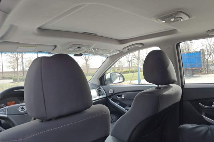 Used SsangYong Korando 2015 2.0L 4x4 Automatic Zhi Chun Edition
