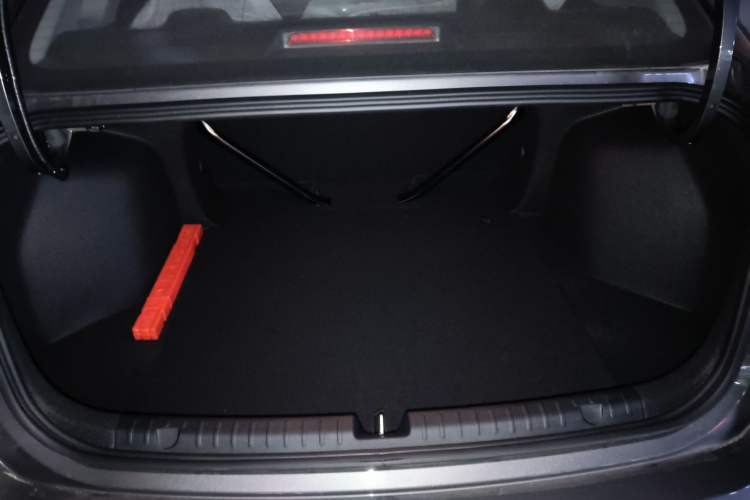 Used Geely Auto Emgrand 2026 Model 4th Generation 4 Millionth Anniversary Edition 1.5L Manual Overdrive Edition
