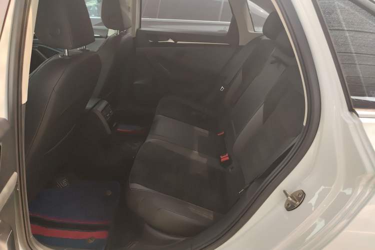 Used Volkswagen Sagitar 2021 280TSI DSG Luxury Smart Connectivity Edition Interior 3