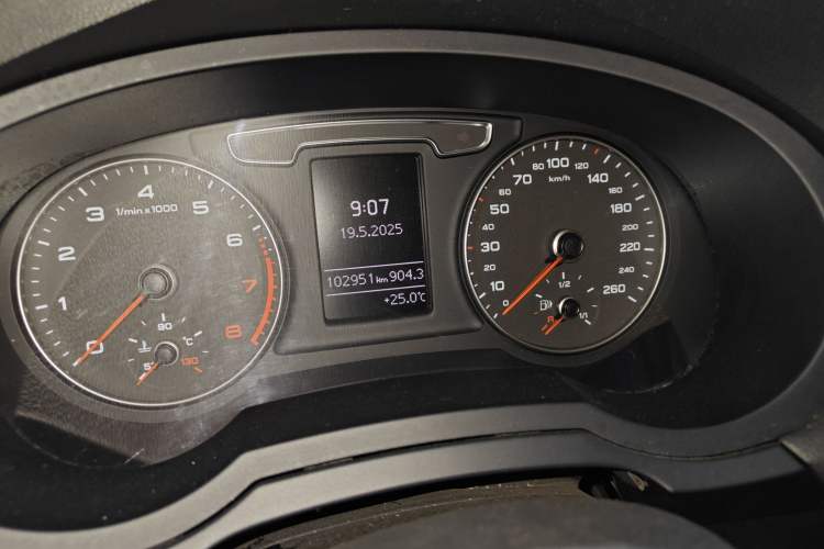 Used Audi Q3 2018 30th Anniversary Edition 35 TFSI Fashion Model
