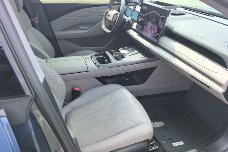 Used Geely Galaxy Galaxy 8 2025 130km EM-P Starship Edition