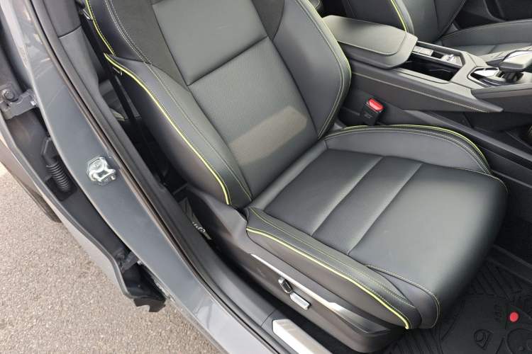 Used Lynk & Co 06 2023 Remix 1.5T Dynamic Halo