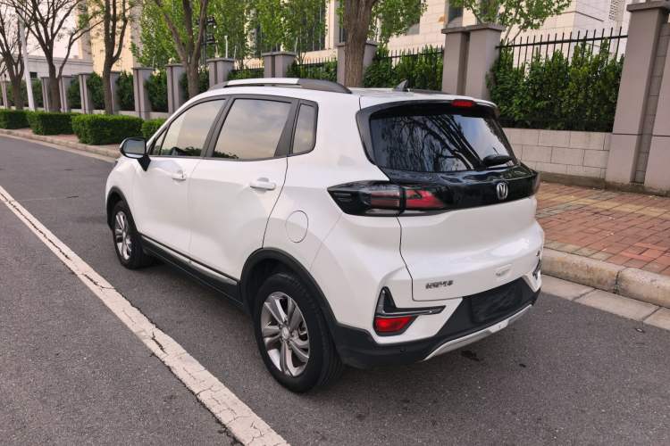 Used CHANGAN CS15 2021 1.5L Automatic Entry-Level Trim Exterior 5