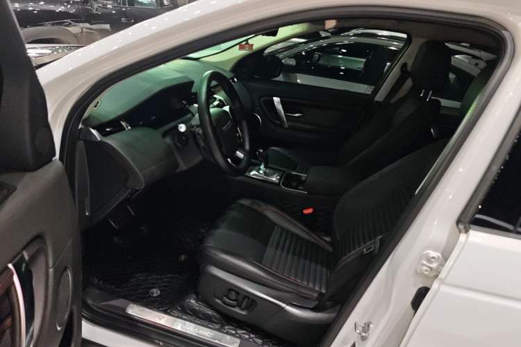 Used Land Rover Discovery Sport 2020 249 PS R-Dynamic Performance Tech Edition 5 Seats
