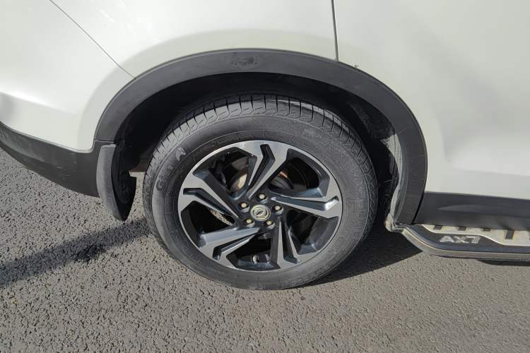 Used Dongfeng Aeolus AX7 2016 2.0L Automatic Zhiyi Trim