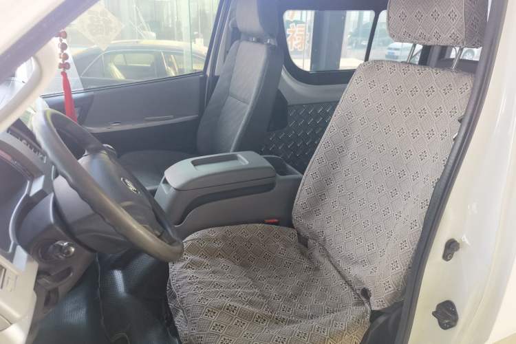 Used Foton Scenic G7 2016 2.0L Commercial Version Long Wheelbase High Roof – 4Q20M