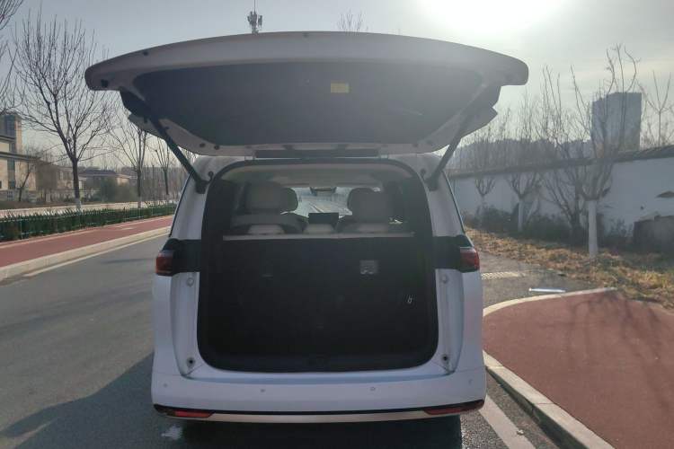 Used BYD Xia 2025 DM-i 1.5T 180km Beyond Edition Trunk