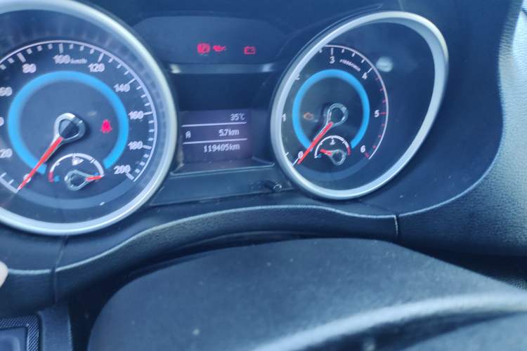 Used JDMC T7 2015 2.8T Two-Wheel Drive Prestige Version Standard Wheelbase JE493ZLQ4CB
