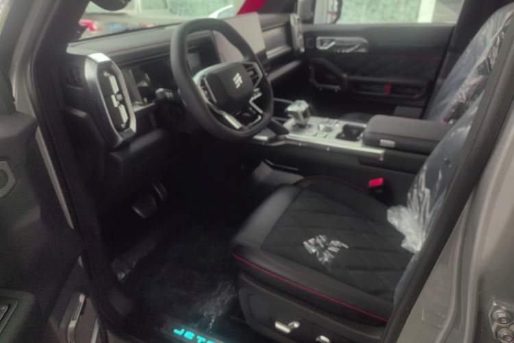 Used JETOUR Traveler 2026 Model 2.0TD XWD Discovery Interior 1