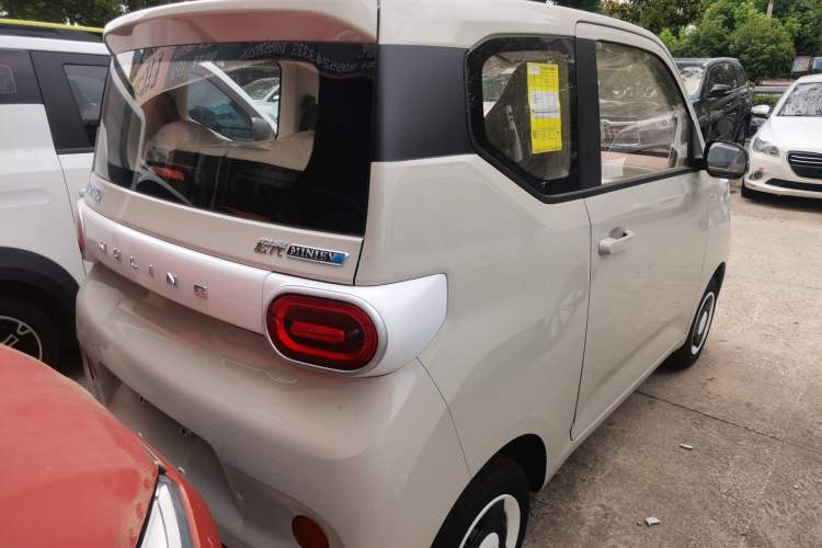 Used Wuling Hongguang MINIEV 2024 3rd Generation 215km Youth Edition