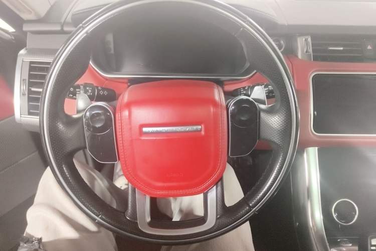 Used Land Rover Range Sport 2018 3.0 SC V6 HSE DYNAMIC Steering Wheel