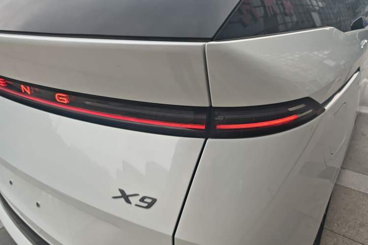 Used XPeng X9 2025 650 Long-Range Max
