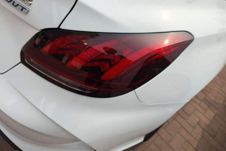 Used MG 5 2023 180 DVVT Manual Fashion Edition
