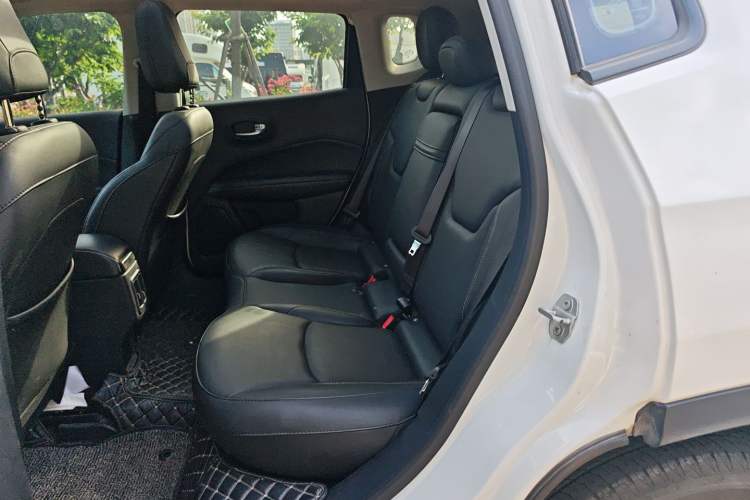Used Jeep Compass 2019 200T Automatic Family Edition - Connected Large Screen Version