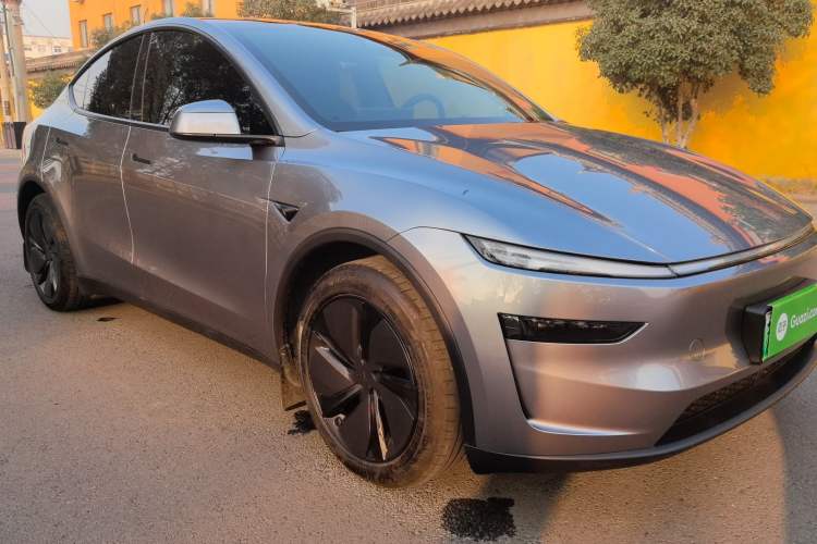 Used Tesla Model Y 2025 Updated Version Long-Range All-Wheel Drive