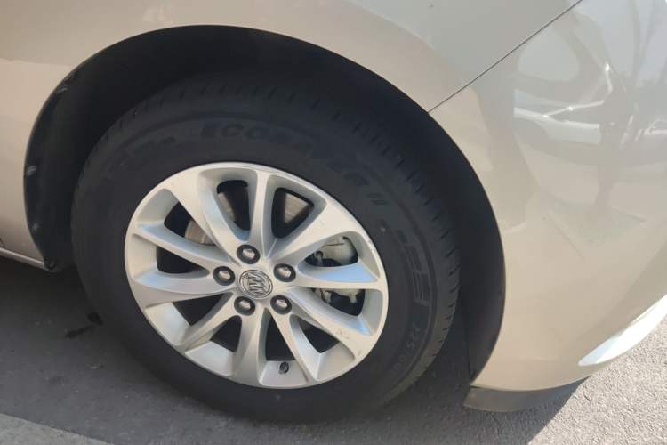 Used Buick GL8 2018 ES 28T Comfort Model China VI Standard