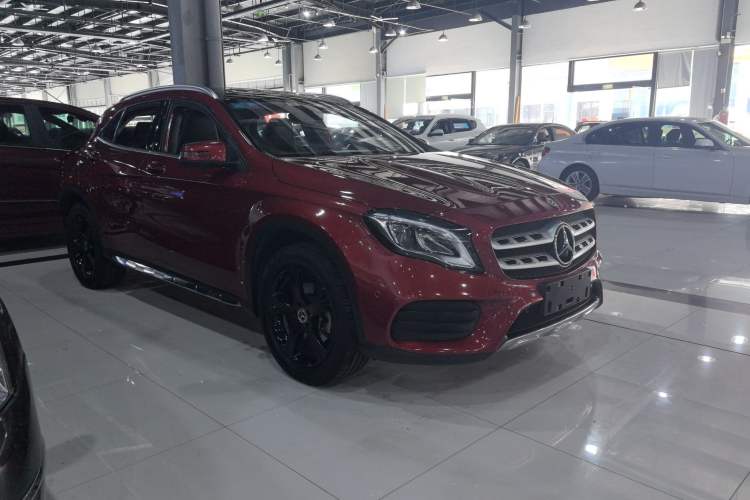Used Mercedes-Benz GLA 2019 GLA 200 Fashion Model Exterior 2