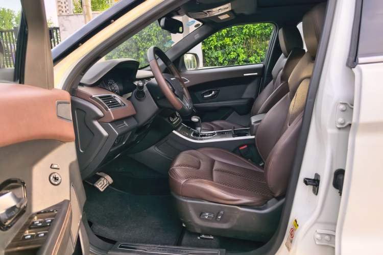 Used Land X7 2016 2.0T Panoramic Prestige Edition Left Front Seat