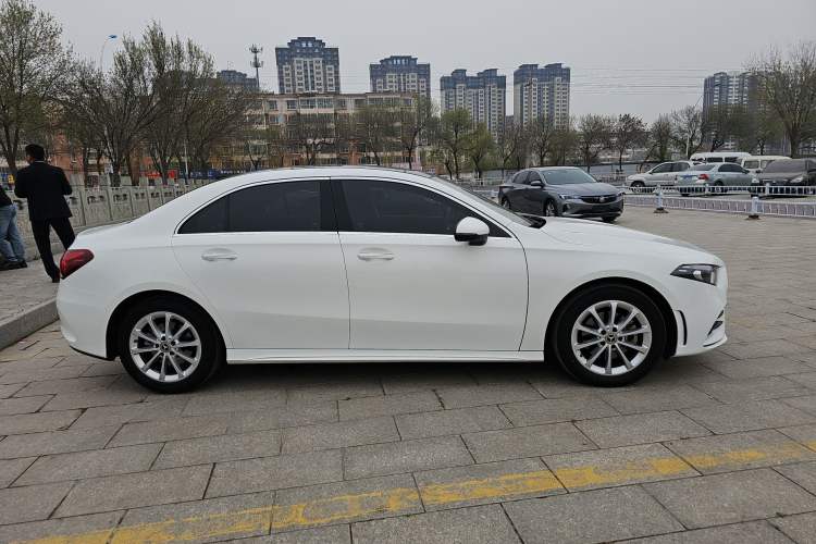 Used Mercedes-Benz A-Class 2021 A 200 L Sport Sedan Fashion Model Exterior 2