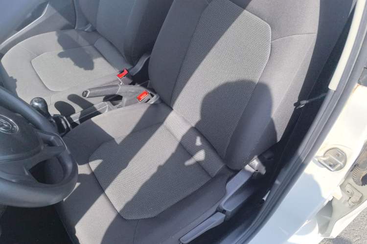 Used Volkswagen Jetta 2017 1.4L Manual Fashion Edition Left Front Seat