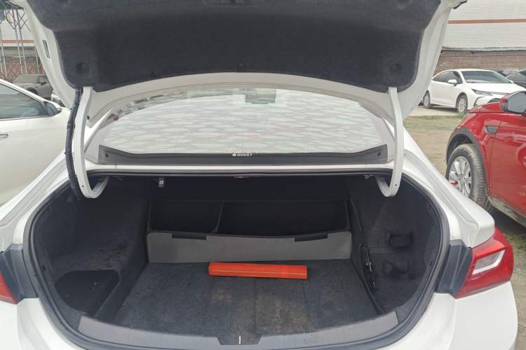 Used Chevrolet Malibu XL 2016 1.5T Dual-Clutch Enjoyment Edition
