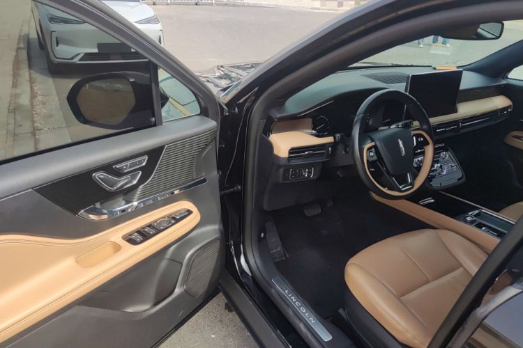 Used Lincoln Corsair 2021 2.0T Two-Wheel-Drive Luxury Edition Driver Seat