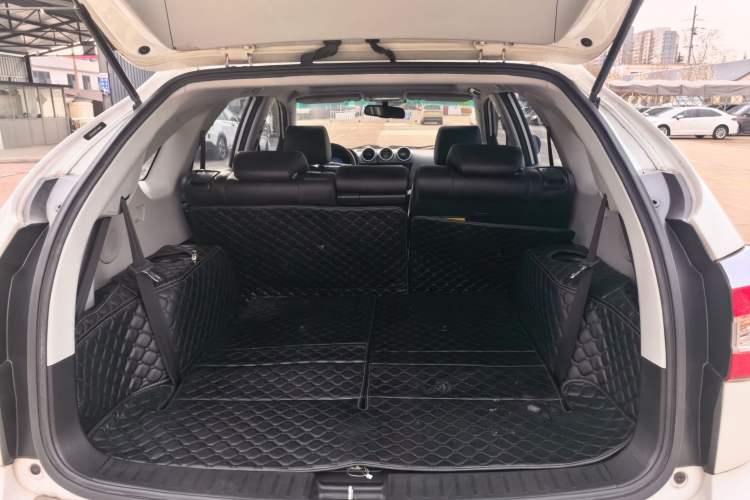 Used BYD S7 2015 2.0T Automatic Prestige Model Trunk