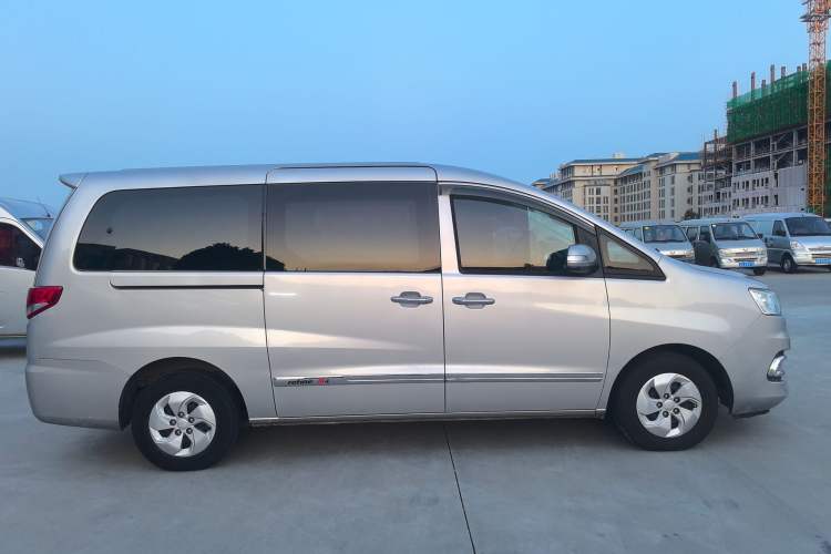 Used JAC Refine M4 2017 2.0T Manual Comfort Version
