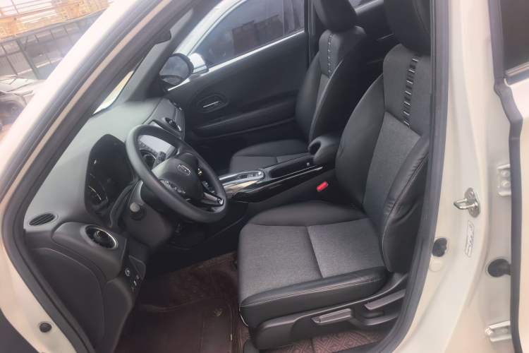 Used Honda XR-V 2021 220TURBO CVT Luxury Edition Left Front Seat