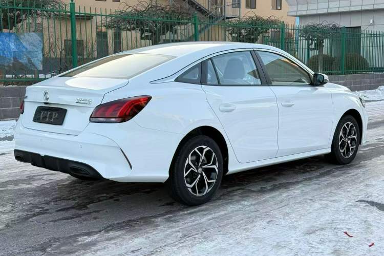 Used MG 5 2023 180 DVVT Manual Fashion Edition
