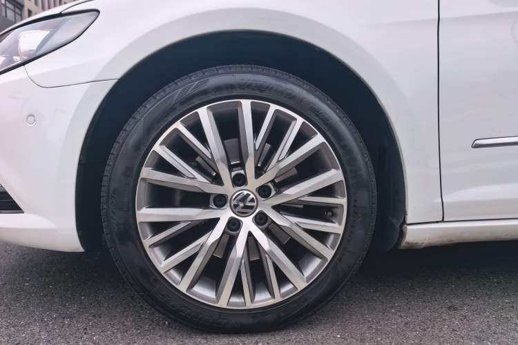 Used Volkswagen FAW-Volkswagen CC 2016 1.8TSI Luxury Model
