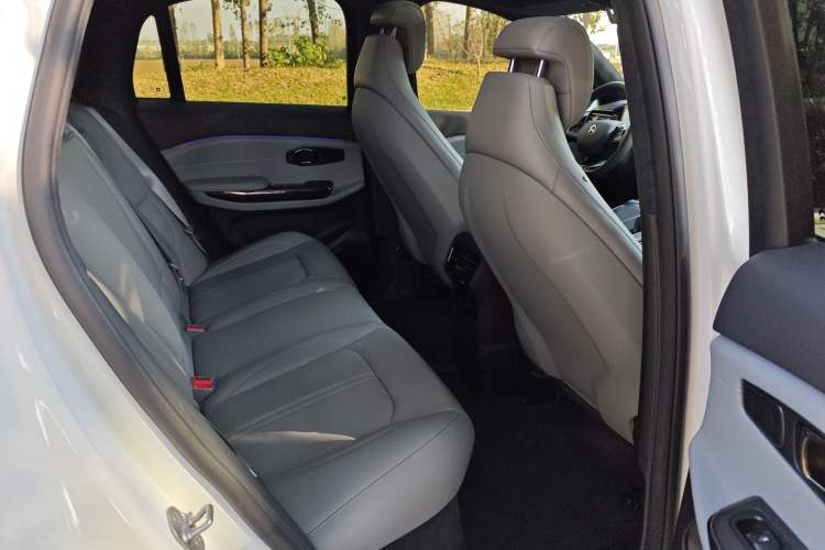 Used Nio EC6 2022 75 kWh Sport Edition Interior 3