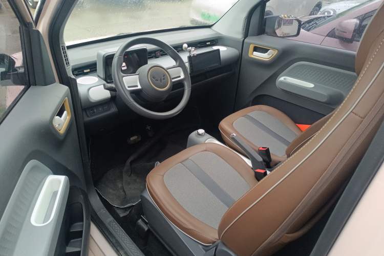 Used Wuling Hongguang MINIEV 2022 GAMEBOY 200km Gaming Edition with Lithium Iron Phosphate