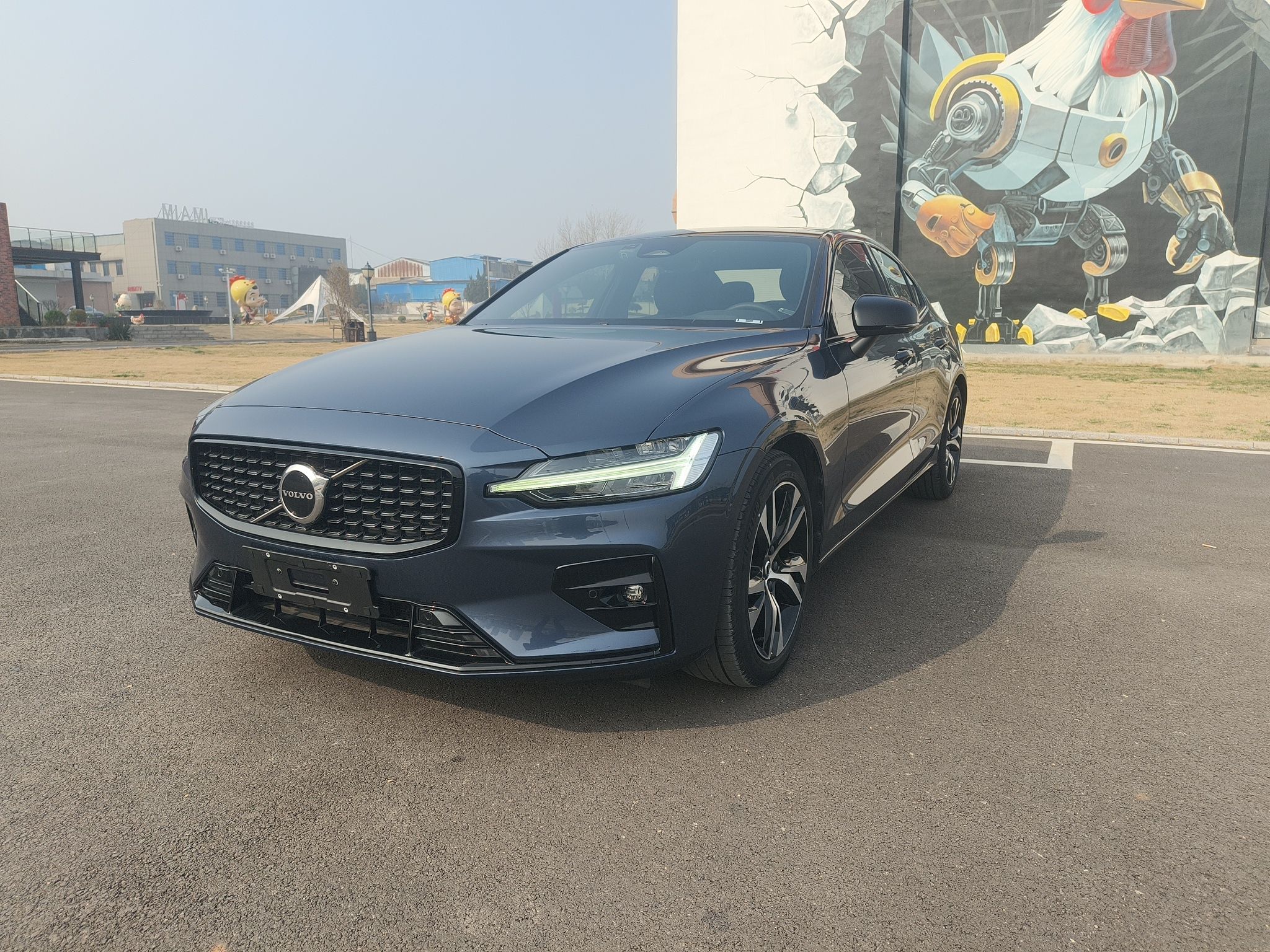 Под передней частью автомобиля