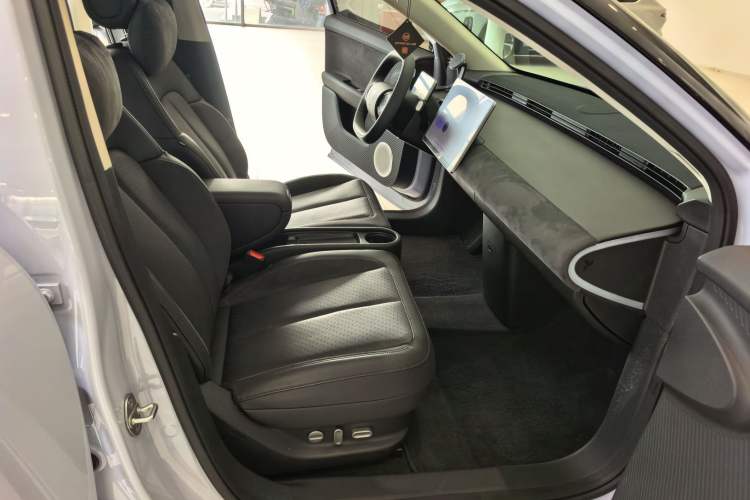 Used firefly firefly 2025 Illuminated Edition
