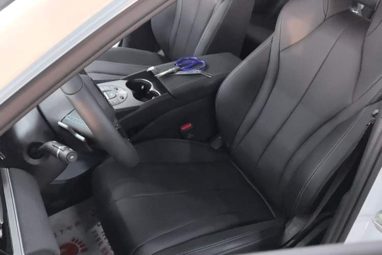 Used BYD Seal 06 New Energy 2025 DM-i Smart Drive 80KM Luxury Model
