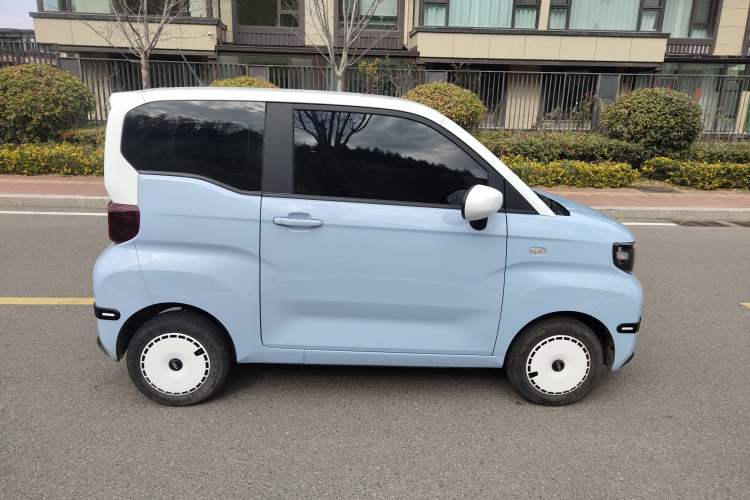 Used Chery QQ Ice Cream 2022 170km Sundae Phosphate Lithium-Ion