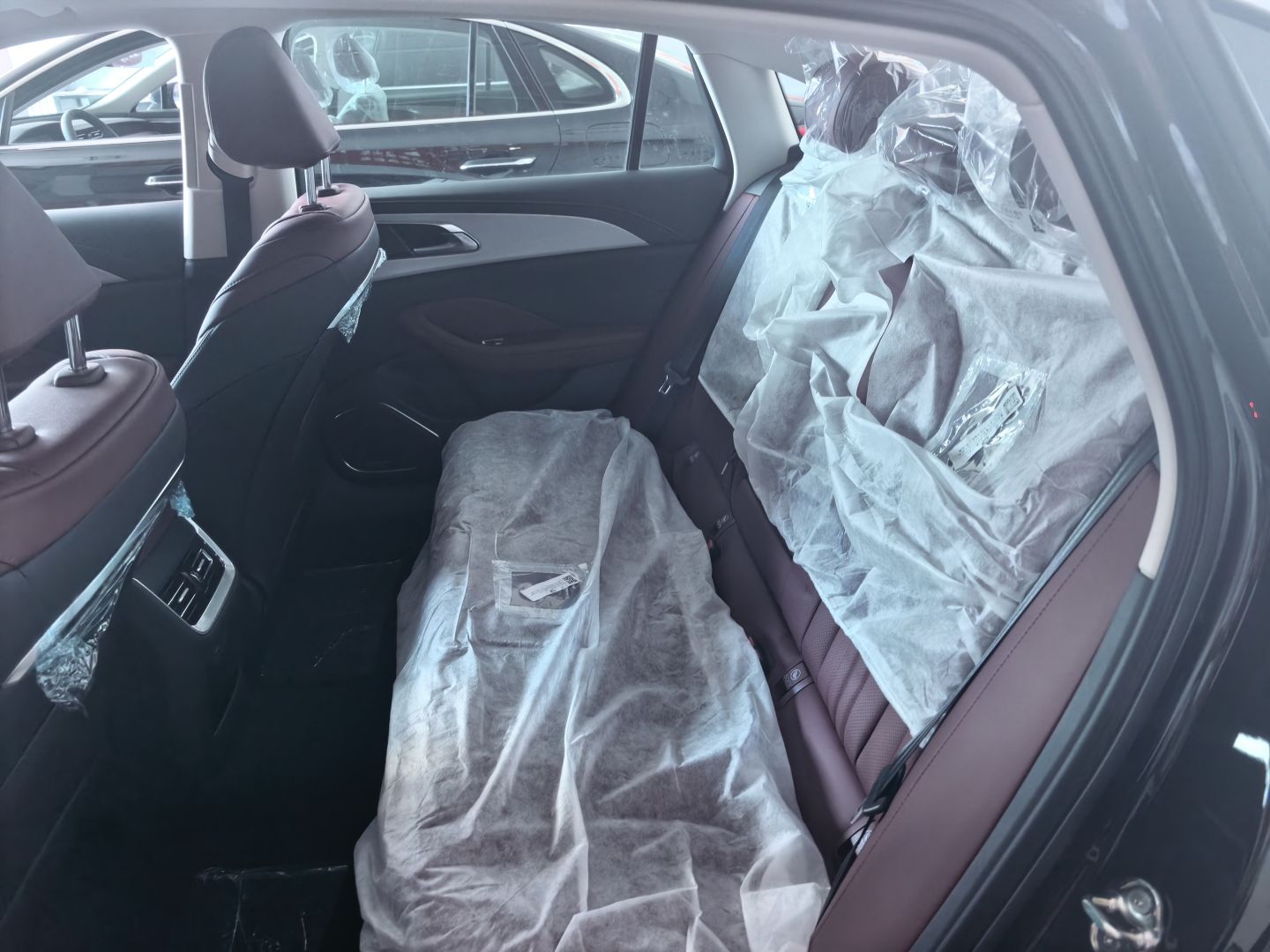 Hongqi H5 PHEV 2025 130 Super Hybrid Version — снимка 12