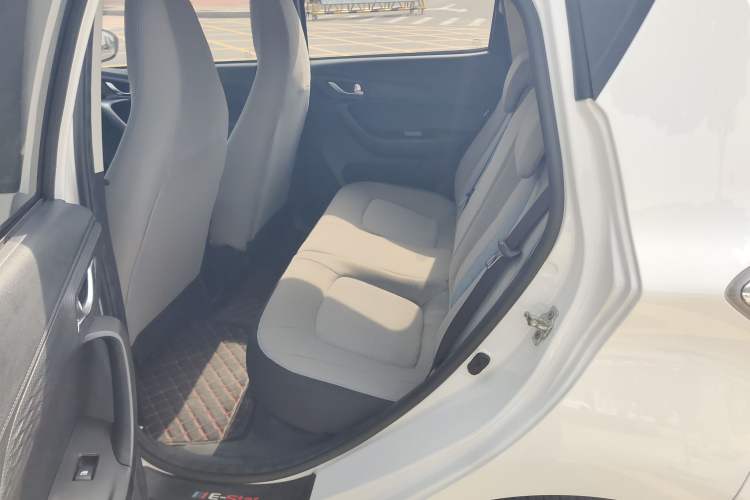 Used CHANGAN OSHAN Benni E-Star 2022 Qingxin Edition Colorful Model Lithium Iron Phosphate Interior 2