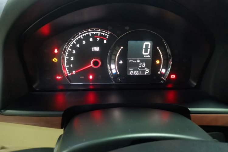 Used Roewe 350 2013 350C 1.5L Automatic Xunyue Edition