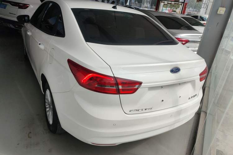 Used Ford Escort 2015 1.5L Manual Comfort Model
